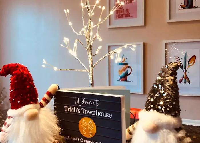 Trish\'S Townhouse Best For Eats-Arts-Drinks-Parks!
